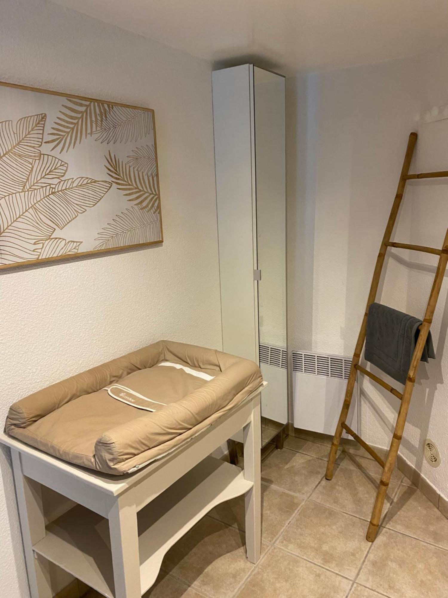 L'Olivier Apartment Grignan Luaran gambar